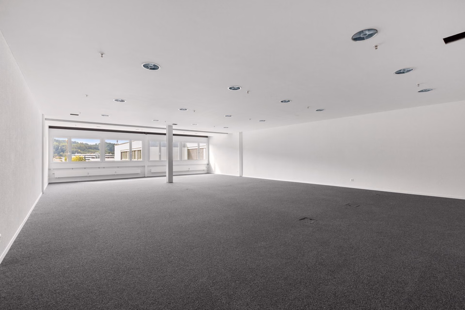 Attractive office premises in a central location in Oberentfelden, Suhrerstrasse, 5036 Oberentfelden, Aargau, CH