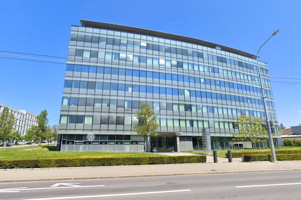 Magnificent office space on the ground floor of a very fine building, Avenue Louis Casai, 1216 Cointrin, Geneva, CH