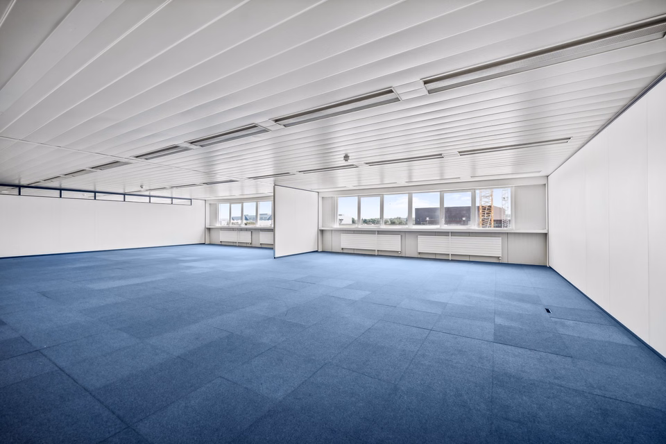 Spacious office premises in a central location, Industriestrasse, 4623 Neuendorf, Solothurn, CH