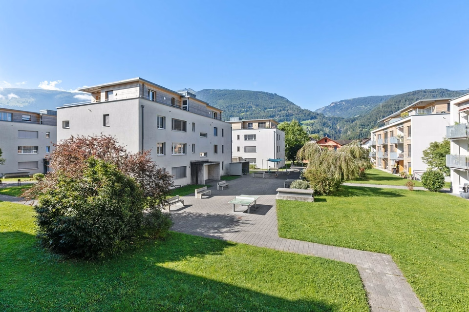 Does your vehicle need a roof over its head?, Stadtergasse 20, EH, 8887 Mels, Saint Gallen, CH