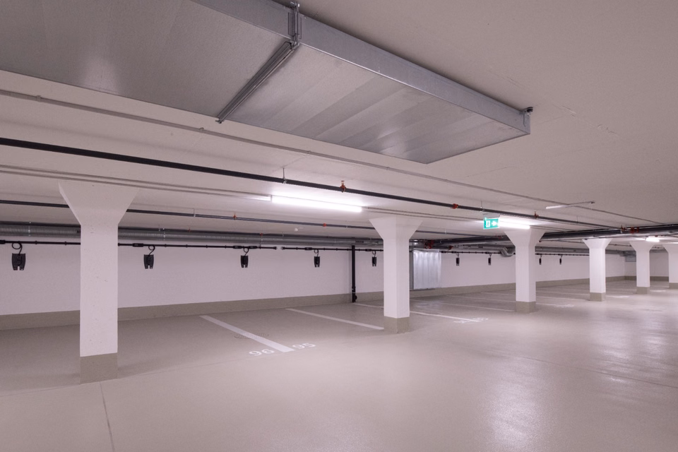 Indoor parking space for electric car, Av. du Grey - 48, 1004 Lausanne, Vaud, CH