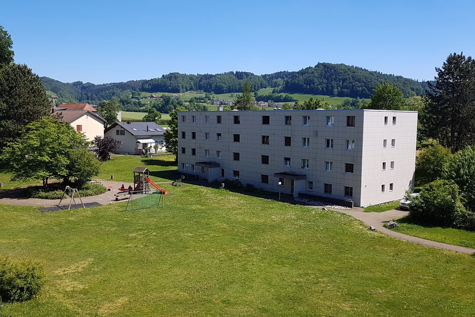 Moped parking space for rent, EH Renzligenstrasse, 6260 Reiden, Lucerne, CH