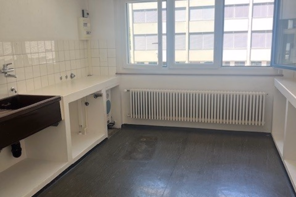 Storage room in a prime location!, Birkenweg, 8304 Wallisellen, Zurich, CH