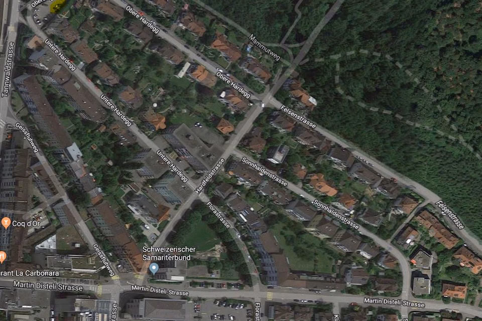 Parking directly behind the station, Neuhardstr. 33, PP, 4600 Olten, Solothurn, CH