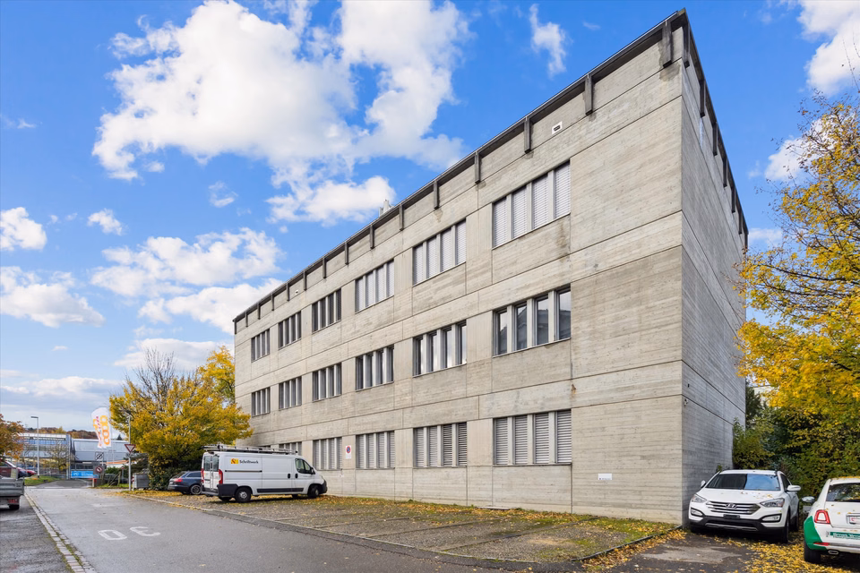Plenty of space for your ideas – 293 m² bright commercial space in a top location, Romanshorner Strasse, 8288 Kreuzlingen, Thurgau, CH