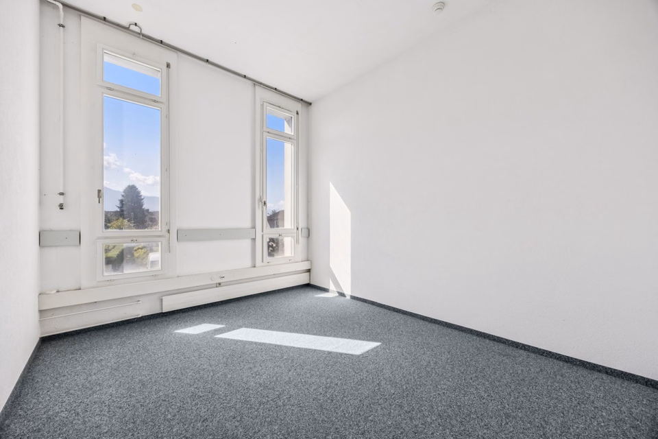 Small, bright, flexible: office space in prime location in Heerbrugg, Ländernachstr., 9435 Heerbrugg, St. Gallen, CH