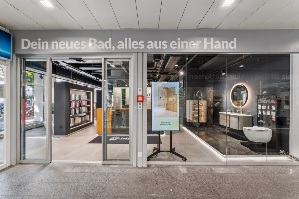 Office / commercial space on the ground floor for rent, Bahnhofstrasse, 9470 Buchs SG, St. Gallen, CH