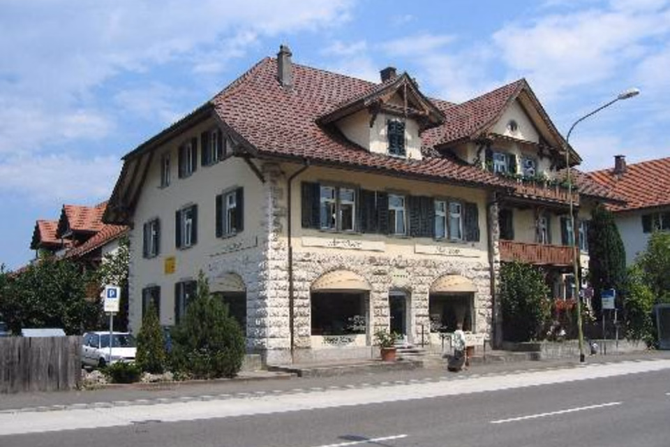 Looking for parking spaces in Kloten?, Dorfstr. 29a / Einstellhalle, 8302 Kloten, Zurich, CH