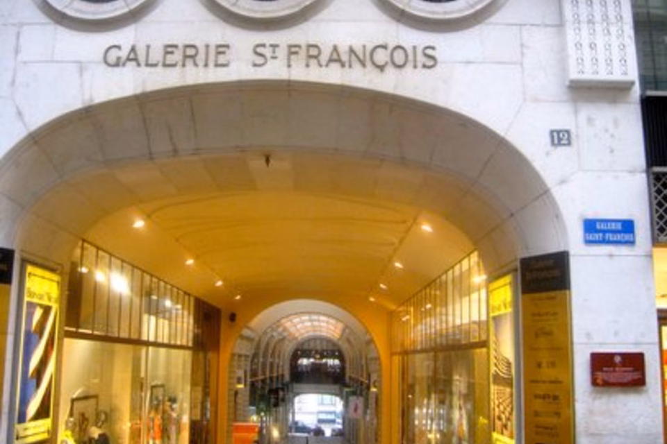 Shop window for rent at Galerie Saint-François, Galerie St - François, 1003 Lausanne, Vaud, CH
