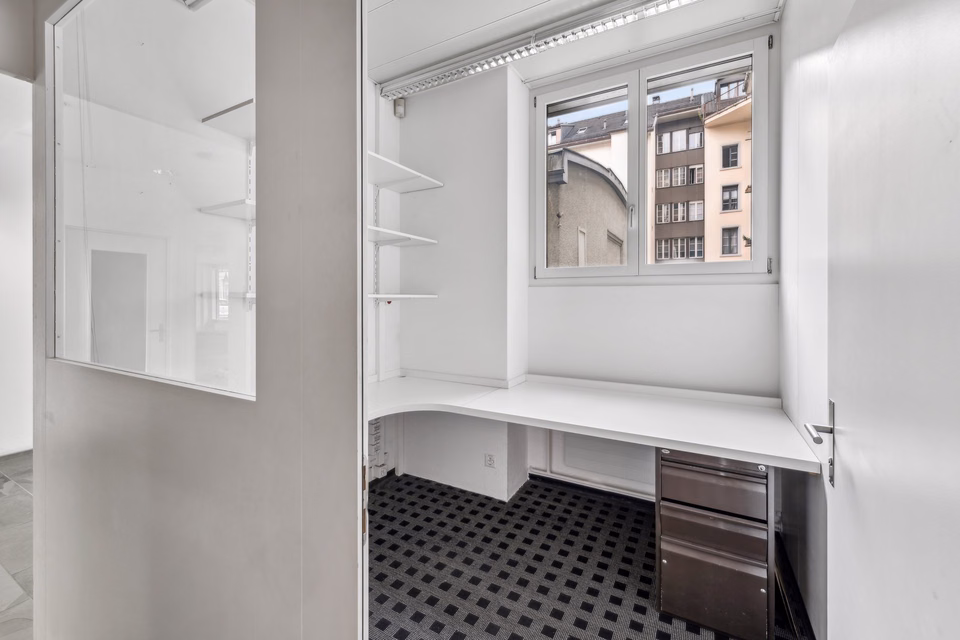 Looking for a ground-floor commercial space in Neustadt, Lucerne — available immediately? Let's go!, Winkelriedstr. Lager/Laden, 6003 Luzern, LU, CH