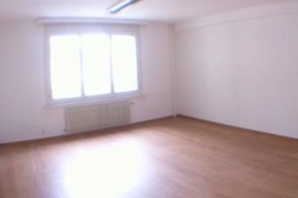 Offices of 112 m2 close to the train station and the lake, Rue de Lausanne, 1202 Genève, Geneva, CH