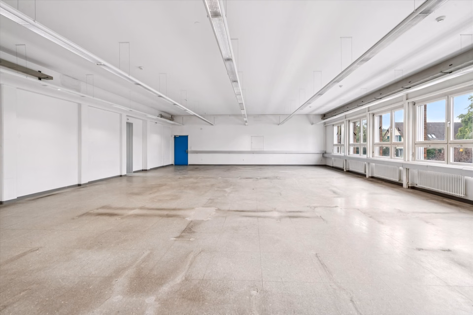 Your new business location – bright, flexible and centrally located!, Oberwiesenstrasse, 8408 Winterthur, Zurich, CH