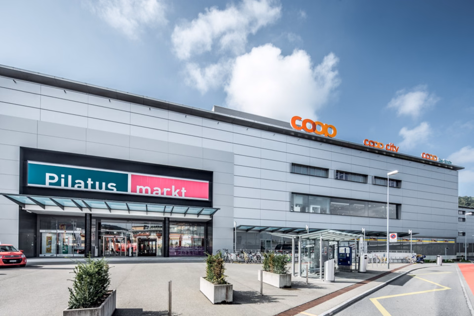 Flexible retail spaces (45–450 m²) in Pilatusmarkt Kriens, Pilatusmarkt Kriens, 6010 Kriens, Lucerne, CH