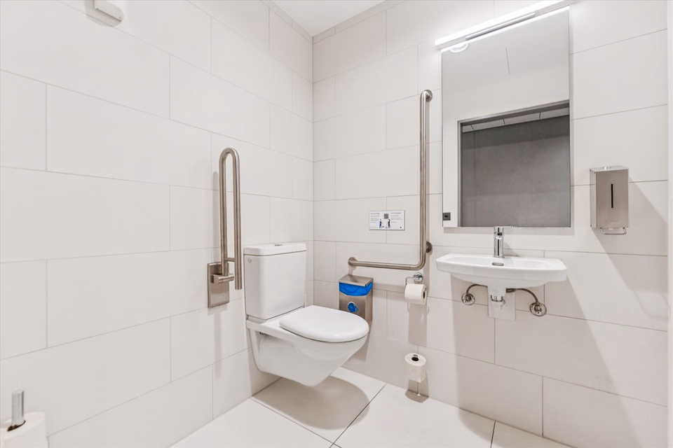 Flexible office space with existing fit-out and excellent transport connections, Mattenhof, 6010 Kriens, LU, CH