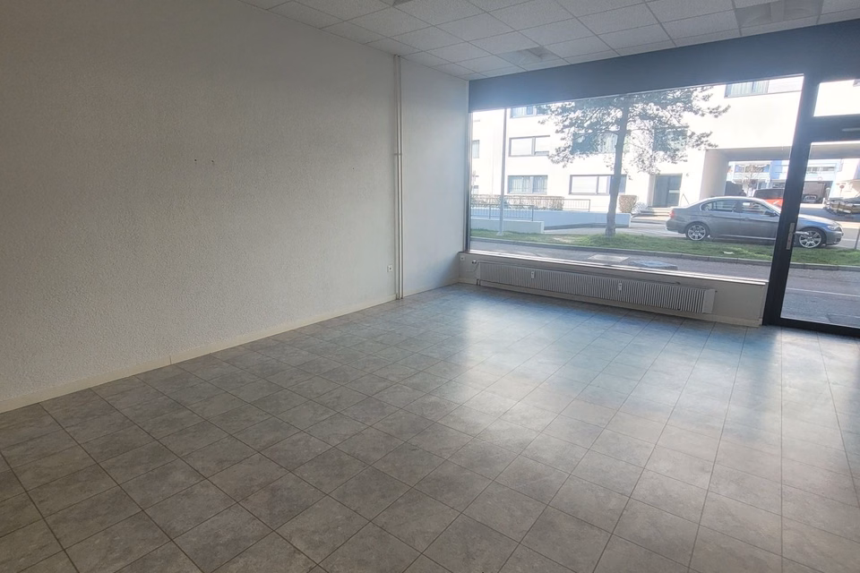 Attractive commercial space on the ground floor – ideal for retail, office or showroom, J.J. Balmer - str., 4053 Basel, Basel-City, CH