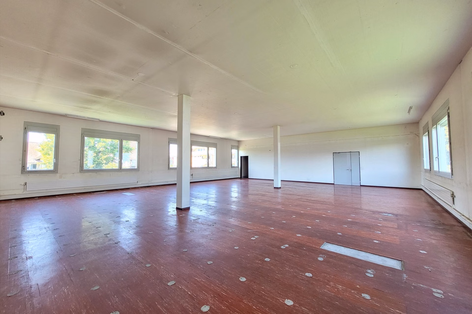 Versatile rental space in Hinwil – perfect for SMEs and exhibitors, Alte Zihlstrasse, 8340 Hinwil, Zurich, CH