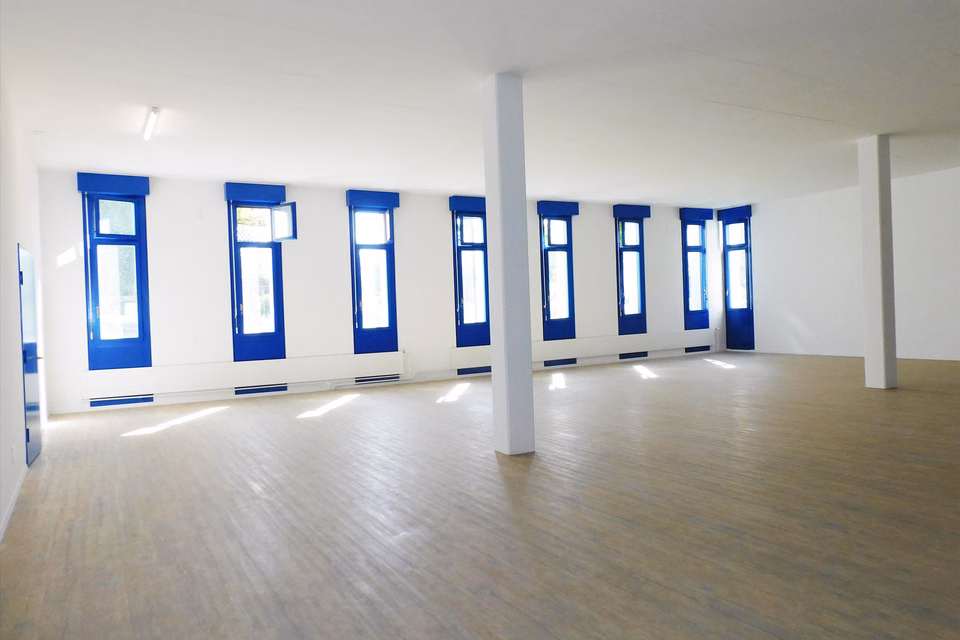 You have the idea, we have the right premises!, Hohlengasse, 3661 Uetendorf, Bern, CH