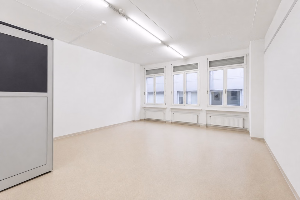 SPACE FOR YOUR IDEAS - versatile commercial space in Zurich Altstetten, Bernerstrasse Nord, 8064 Zürich, Zurich, CH