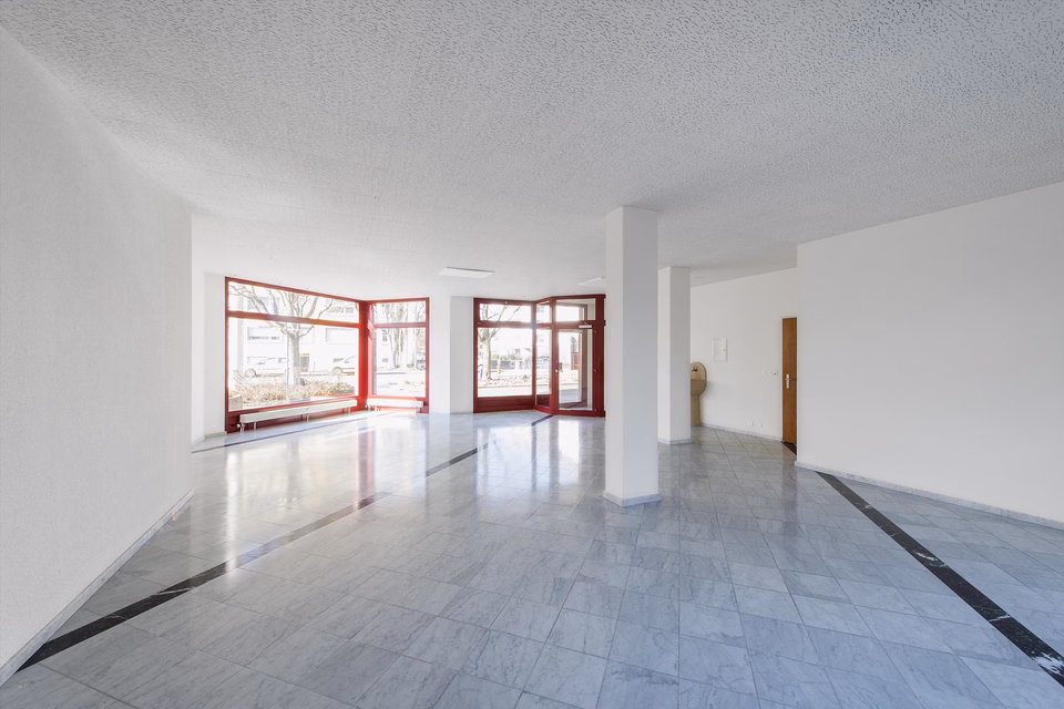 Good footfall location, Baslerstr., 4123 Allschwil, Basel-Landschaft, CH