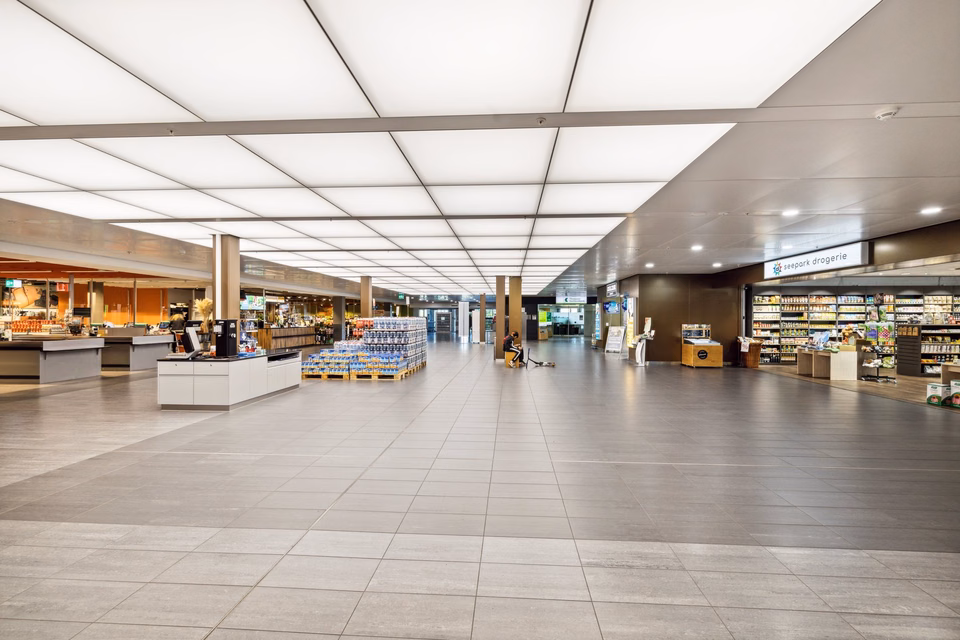 Attractive rental unit on the 2nd floor of the Seepark shopping centre, Bleichestr. Seepark, 8280 Kreuzlingen, Thurgau, CH