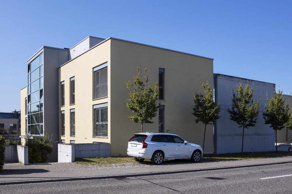 Does your motorcycle need more space?, UNG Mellingerstrasse, 5443 Niederrohrdorf, Aargau, CH