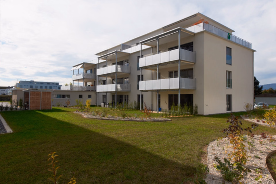 Are you looking for a covered parking space for your car?, Bäreggstr. 29B, Einstellhalle, 4900 Langenthal, Bern, CH