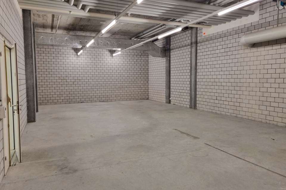 Centrally located storage room for rent near Baden train station, Langhaus, 5400 Baden, Aargau, CH
