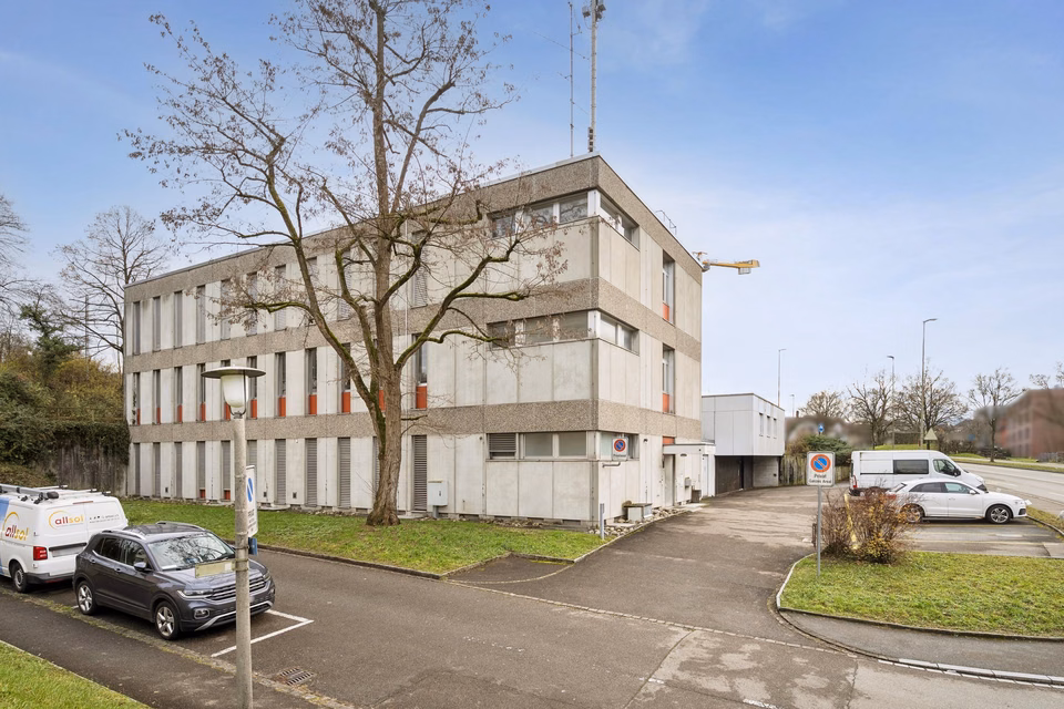 Plenty of space for your ideas: 305 m² commercial space in Arlesheim, Talstrasse, 4144 Arlesheim, Basel-Landschaft, CH
