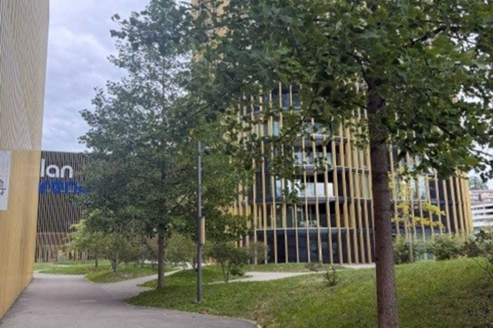 Attractive commercial space in the Sports Building Lucerne, Zihlmattweg, 6005 Luzern, LU, CH
