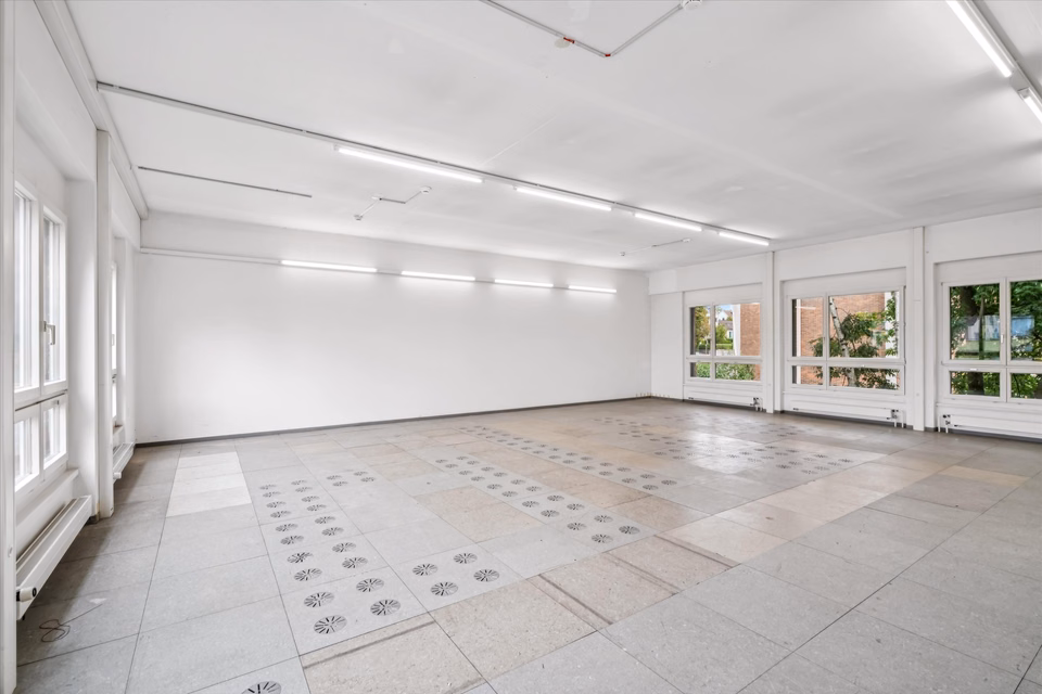 Your new business location – bright, flexible and centrally located!, Oberwiesenstrasse, 8408 Winterthur, Zurich, CH
