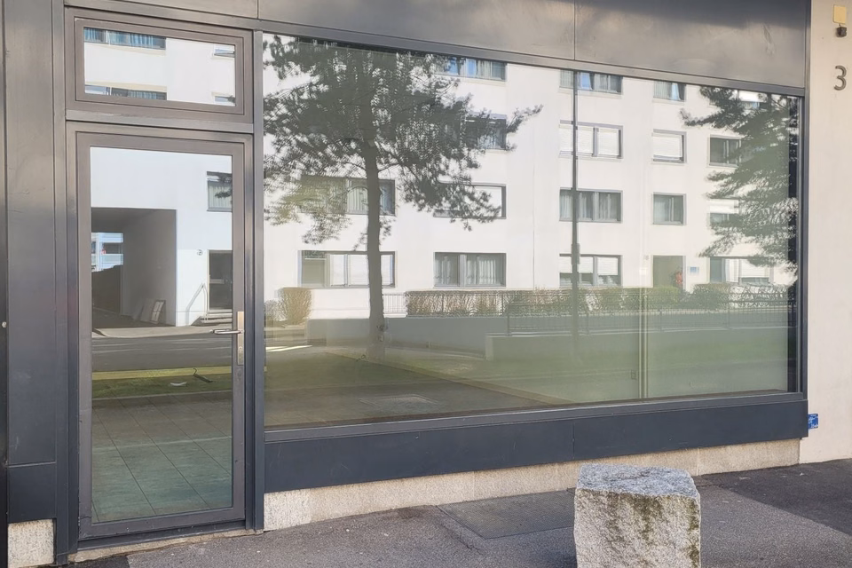 Attractive commercial space on the ground floor – ideal for retail, office or showroom, J.J. Balmer - str., 4053 Basel, Basel-City, CH
