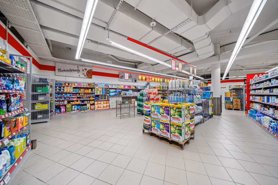 Retail space in prime location, Gewerbestr. / Allmendstr. 5, 3600 Thun, Bern, CH