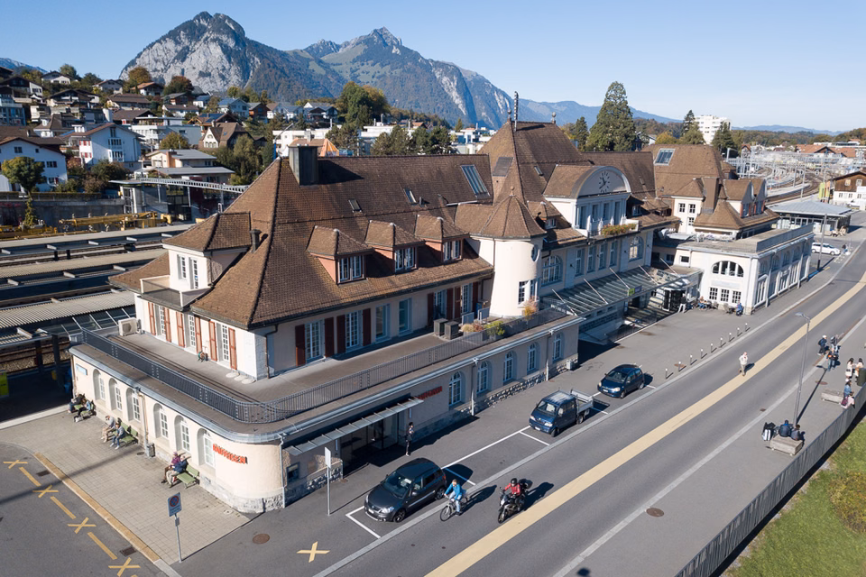 Storage room directly at Spiez railway station, Bahnhofstr., 3700 Spiez, Bern, CH
