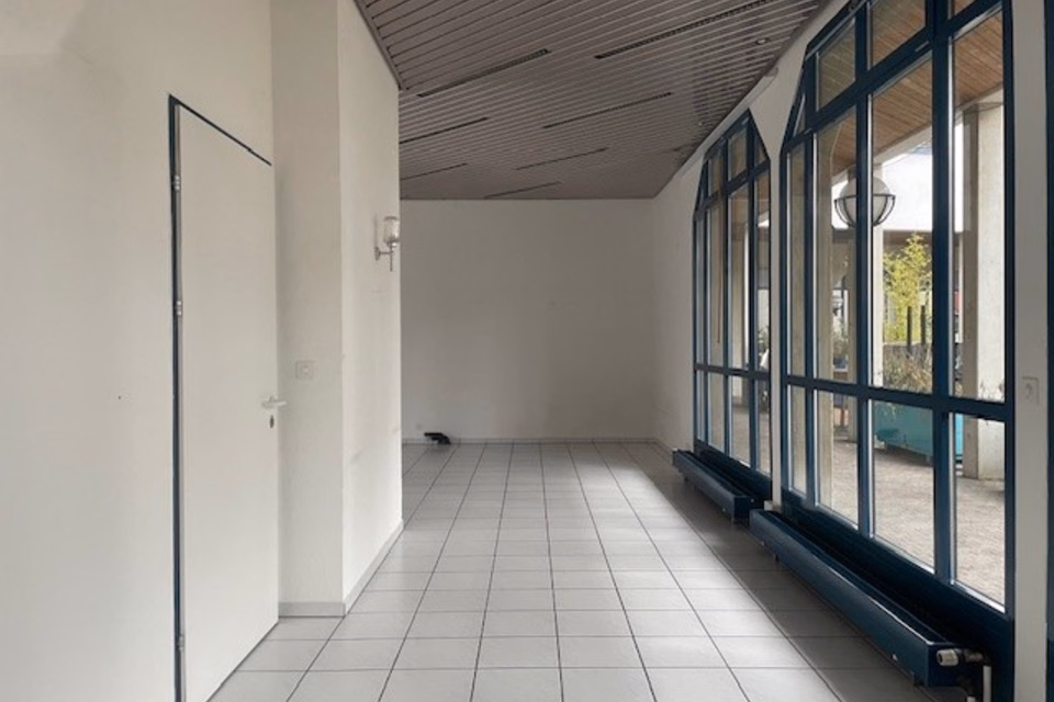 Retail space for rent in a central location in Neuhausen, Wildenstr., 8212 Neuhausen am Rhein, Schaffhausen, CH