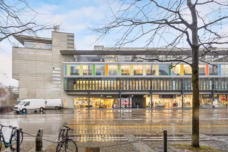 Prime location directly at Frauenfeld train station!, Bahnhofplatz, 8500 Frauenfeld, Thurgau, CH