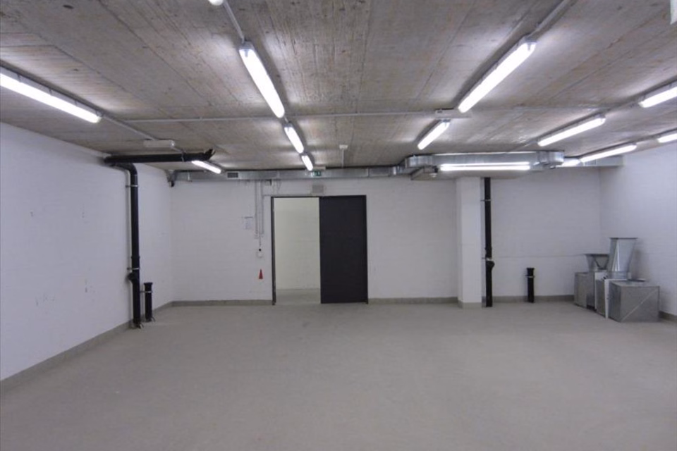 Storage space 50 m2 for rent in Winterthur, Zürcherstr., 8406 Winterthur, Zurich, CH