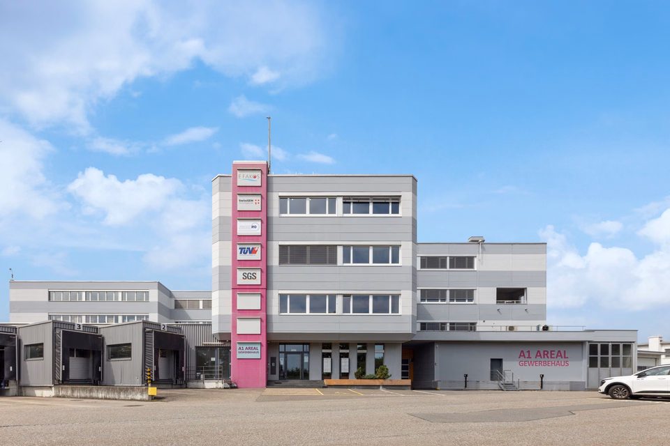 Attractive office premises in a central location in Oberentfelden, Suhrerstrasse, 5036 Oberentfelden, Aargau, CH