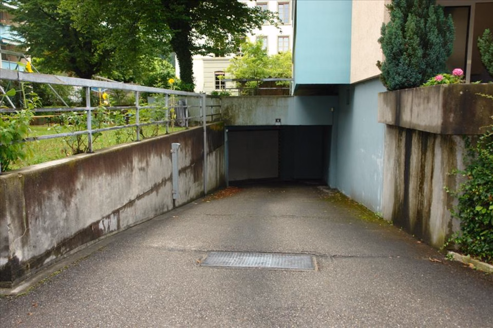 A roof for your motorcycle, Polieregasse 4, Einstellhalle, 3400 Burgdorf, Bern, CH
