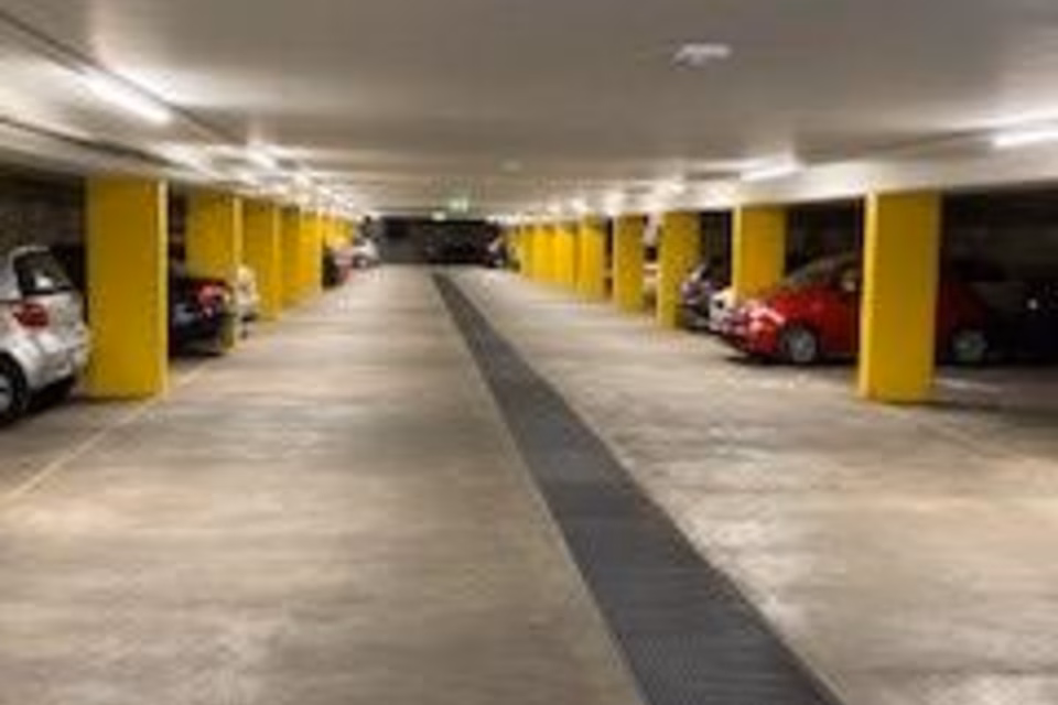 Protect your car from hail and storms!, Von Suryweg 11, Einstellplätze, 4500 Solothurn, Solothurn, CH