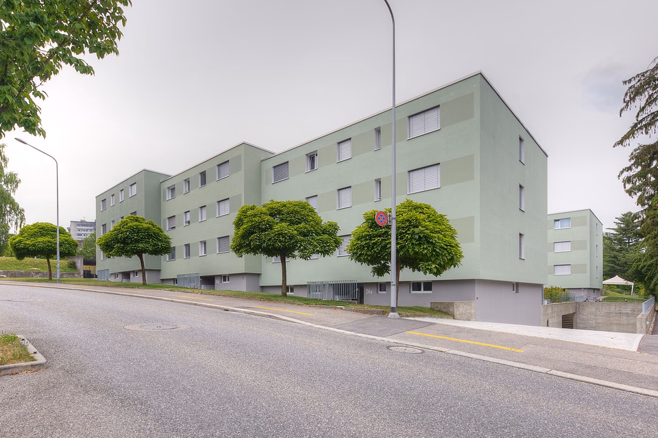 Does your moped need more space?, Schöngrünstr. 24/26, EH, 4500 Solothurn, Solothurn, CH