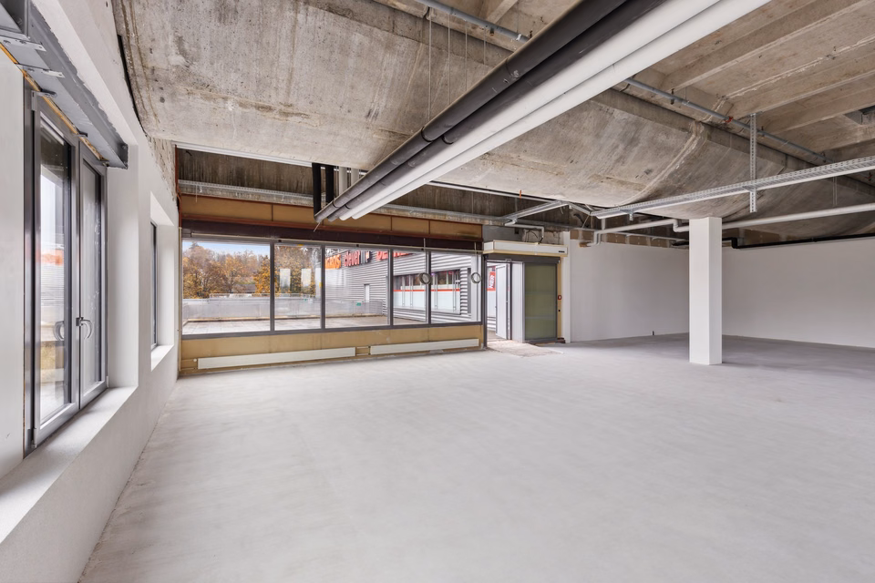 Attractive rental unit on the ground floor of the Seepark shopping centre, Bleichestr. Seepark, 8280 Kreuzlingen, Thurgau, CH