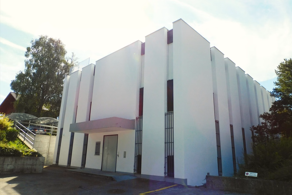 You have the idea, we have the right premises!, Hohlengasse, 3661 Uetendorf, Bern, CH