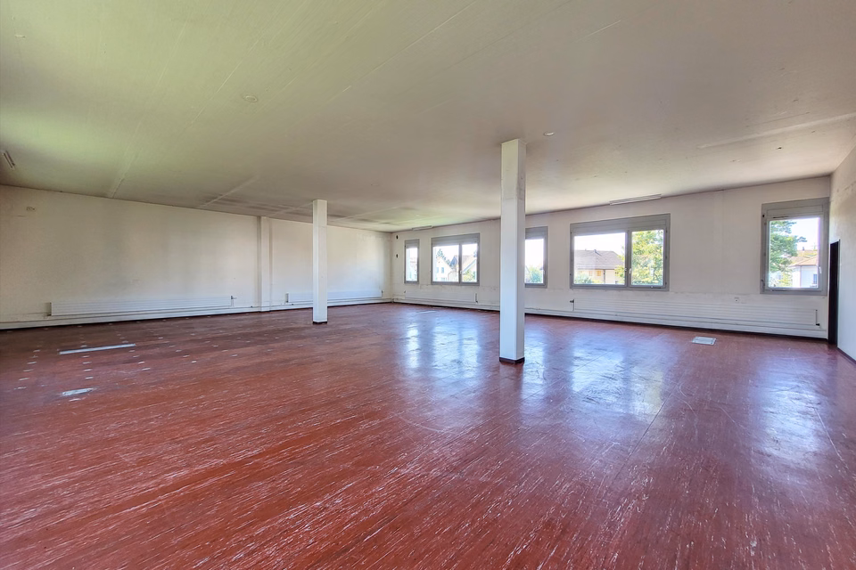 Versatile rental space in Hinwil – perfect for SMEs and exhibitors, Alte Zihlstrasse, 8340 Hinwil, Zurich, CH