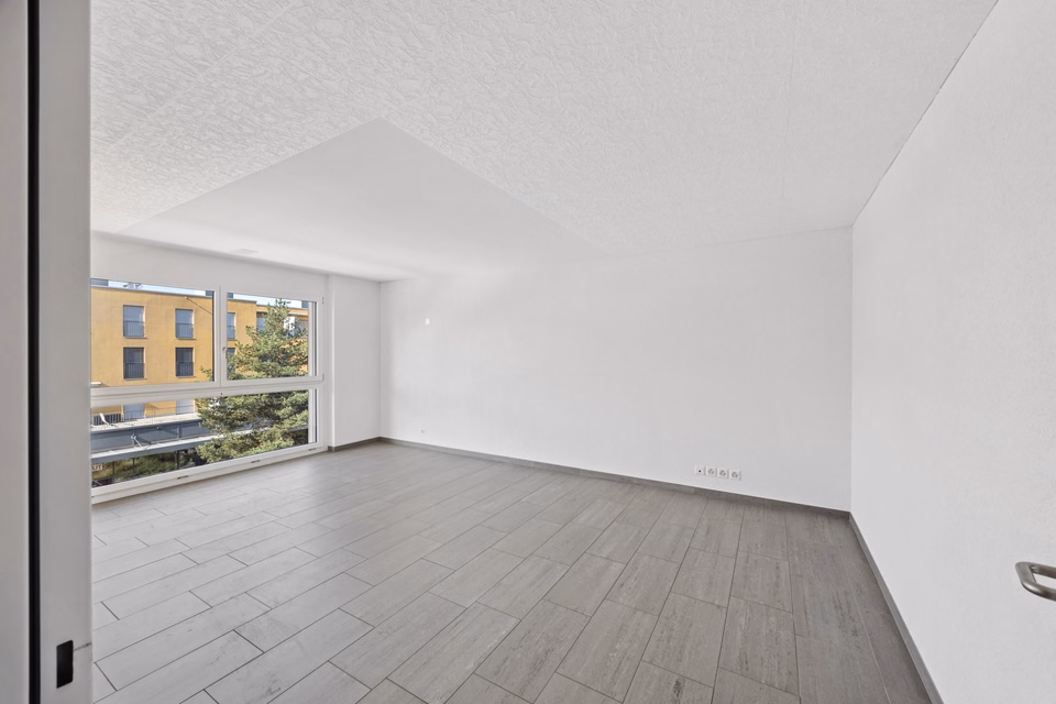 Here your business ideas get more space!, Steinweg, 3250 Lyss, Bern, CH