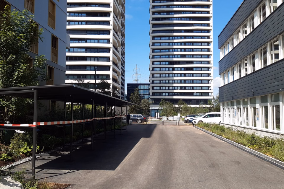 Motorcycle parking spaces for rent in Dübendorf!, Sonnentalstr. 11, EH, 8600 Dübendorf, Zurich, CH