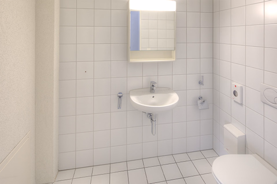Our retail/office space is looking for you!, Hauptstr., 5032 Aarau Rohr, Aargau, CH
