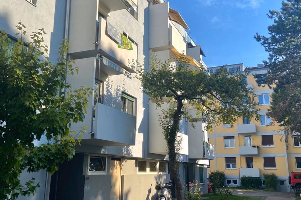 Looking for an outdoor parking space in Birsfelden?, Baumgartenweg 5-10 AAP, 4127 Birsfelden, Basel Land, CH
