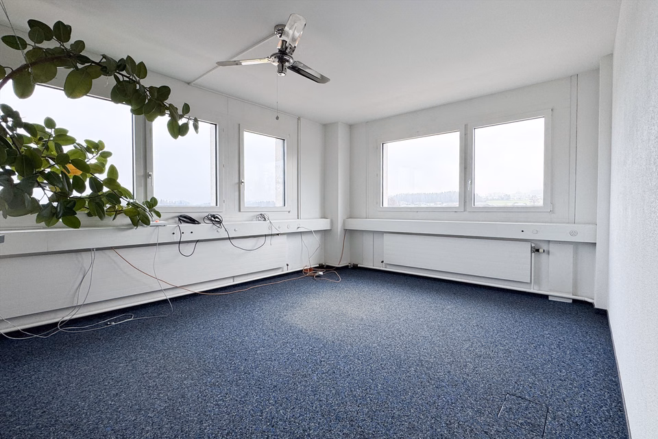 Bright offices on the penthouse level!, Allmendstr., 8320 Fehraltorf, Zurich, CH