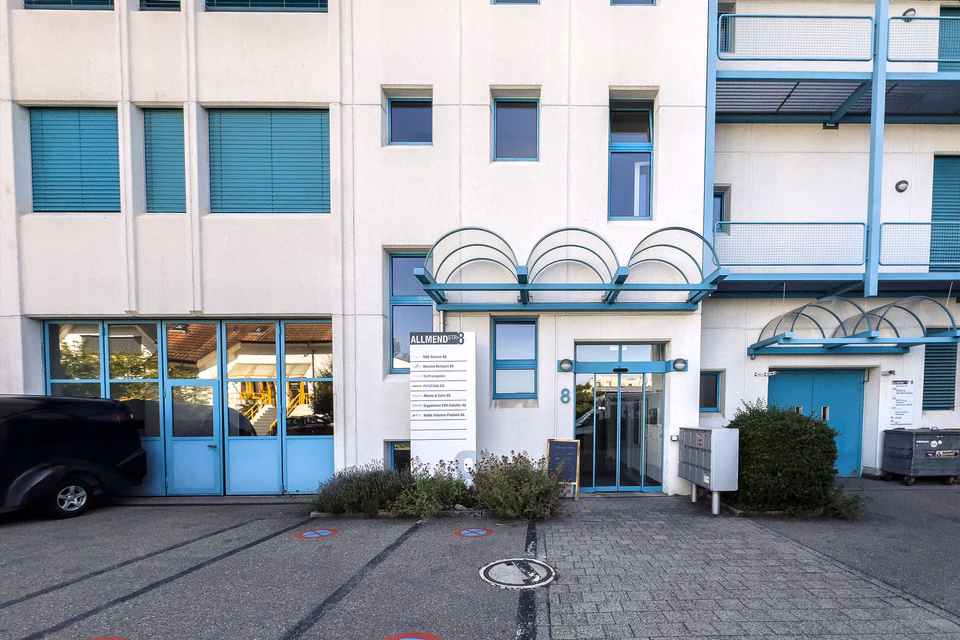 Bright offices on the penthouse level!, Allmendstr., 8320 Fehraltorf, Zurich, CH