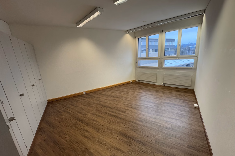 Fitted office for rent in Nänikon!, Stationsstrasse, 8606 Nänikon, Zurich, CH